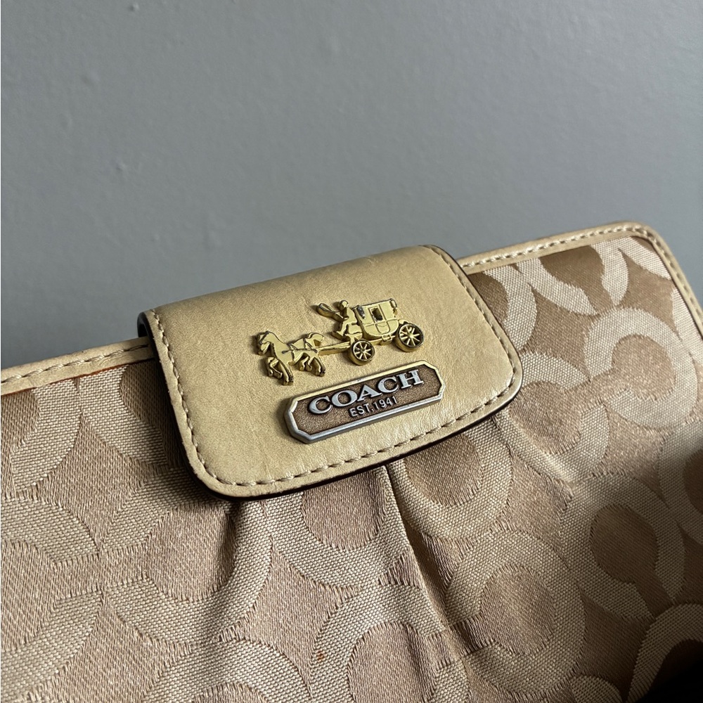 Coach Madison Op Art Signature Sateen Wallet - Picture 3 of 7